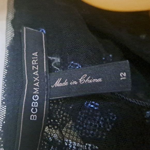 BCBGMAXAZRIA 'Samara' Sequin Lace Sheath Dress 12 - Picture 13 of 13